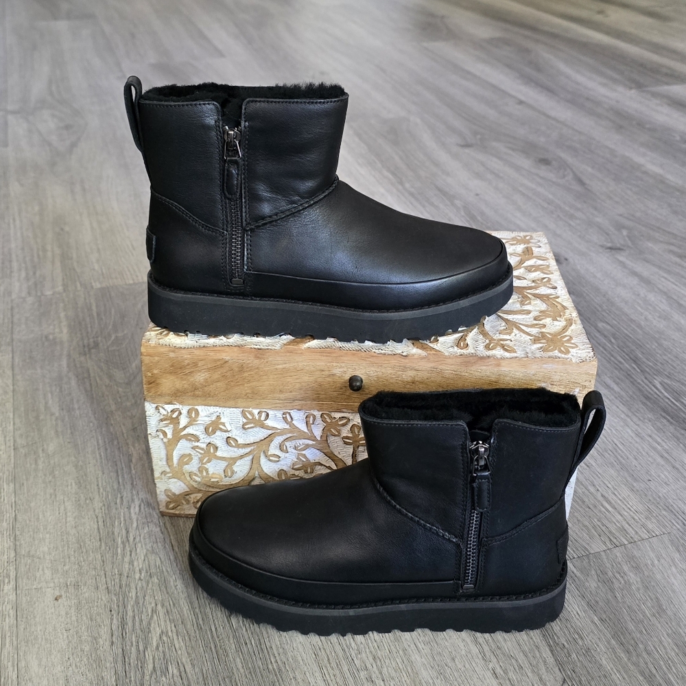 UGG Classic Zip Mini Leather Boot